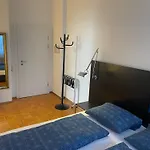 Whliving - & In 3* Constance