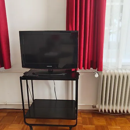 Whliving - & In Apart Otel 3*