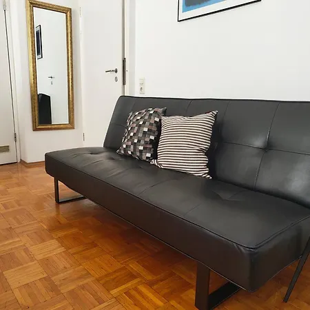 Whliving - & In 3*