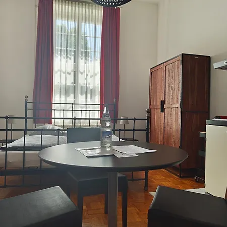 Whliving - & In Apart Otel 3*