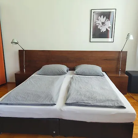 Whliving - & In 康斯坦茨