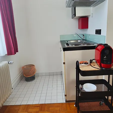 公寓式酒店 Whliving - & In *