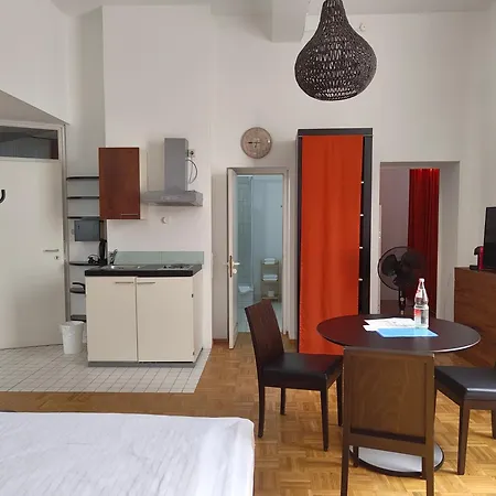 Whliving - & In 3* Konstanz