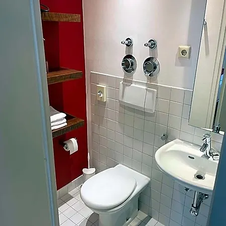Whliving - & In 3*