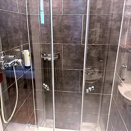 Whliving - & In Aparthotel 3*