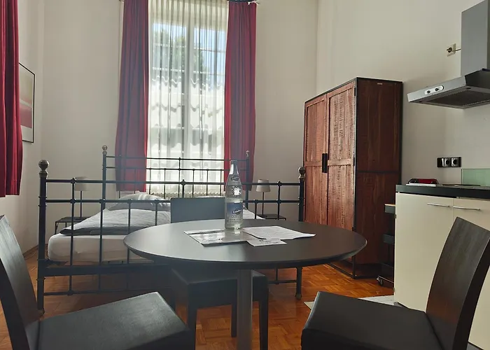 Whliving - & In Lägenhetshotell 3*